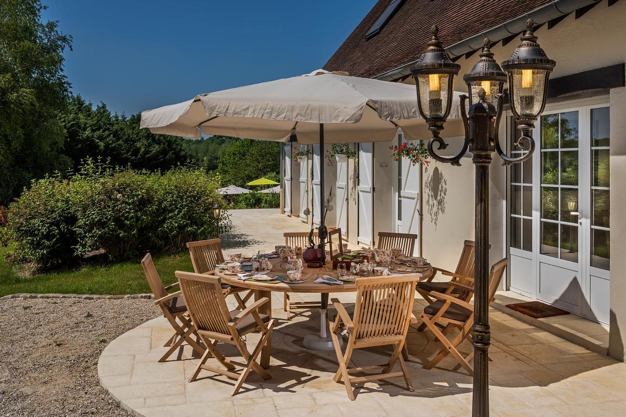 Domaine Du Bois Des Anges Bed & Breakfast Germigny-l'Eveque Exterior photo