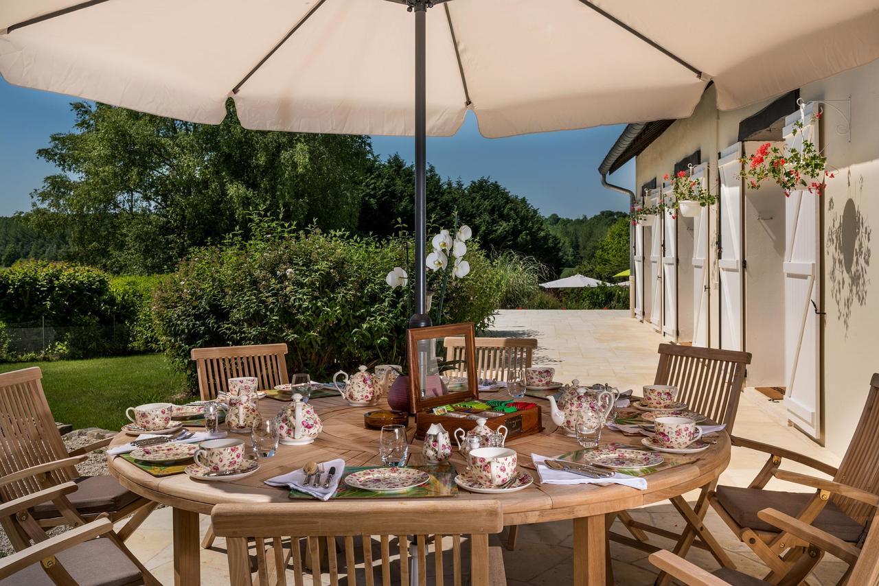 Domaine Du Bois Des Anges Bed & Breakfast Germigny-l'Eveque Exterior photo